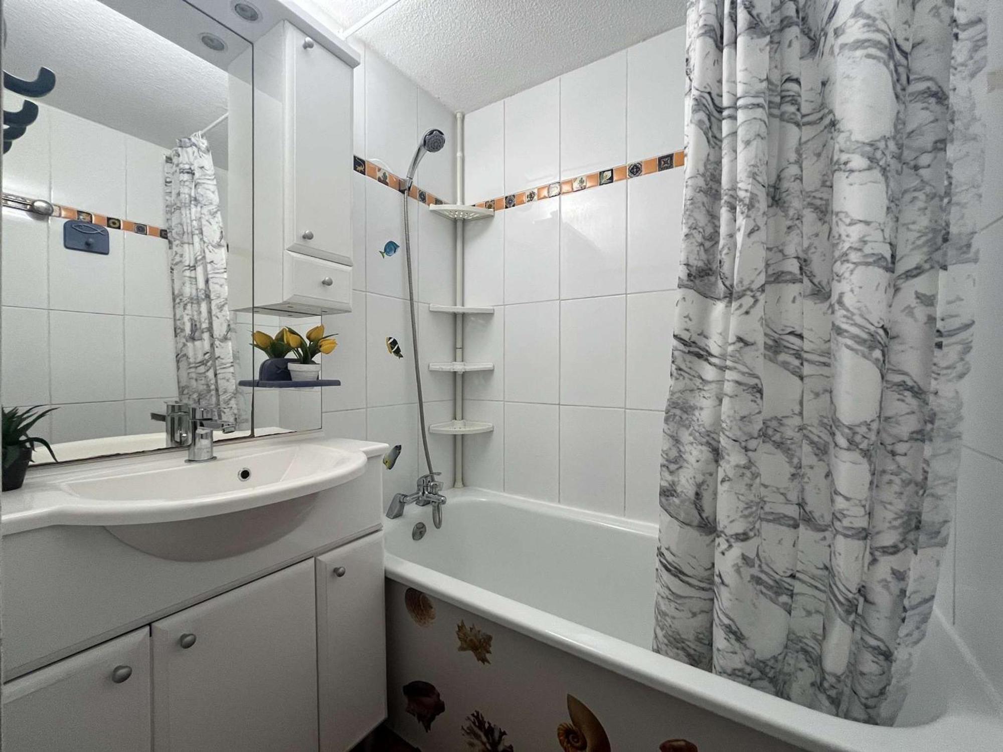 Maison 2 Pieces/Mezzanine, 6 Couchages, Terrasse Spacieuse, Piscine Et Parking Prive A Gruissan - Fr-1-229-332 Zewnętrze zdjęcie